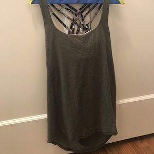 Lululemon tank (built in bra)
